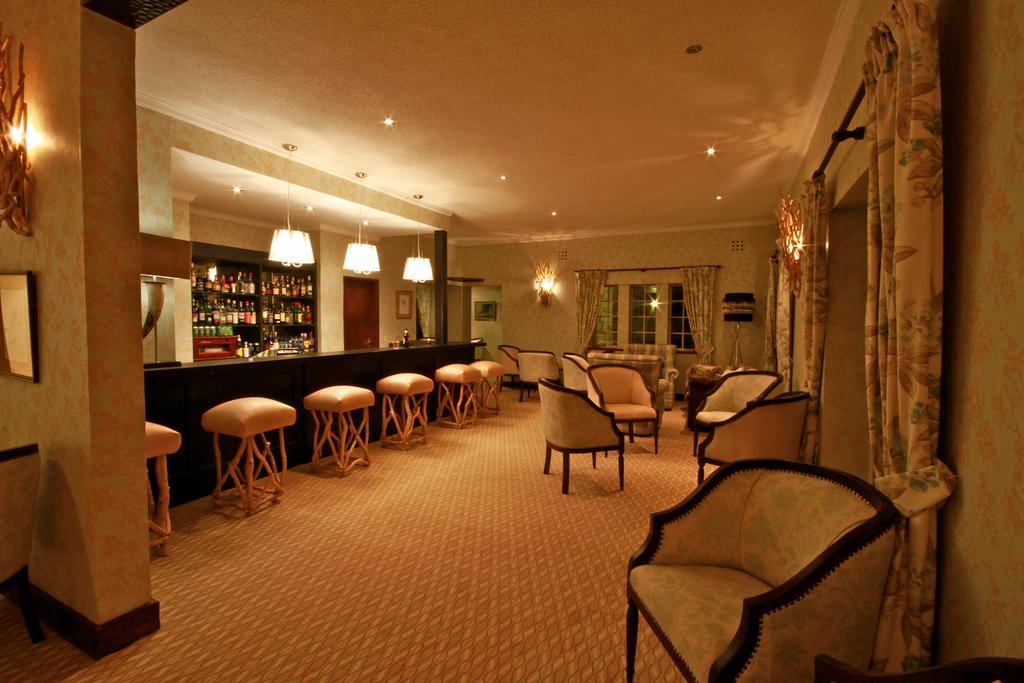 อเบอร์ดาเร คันทรี คลับ Hotel Mweiga ภายนอก รูปภาพ